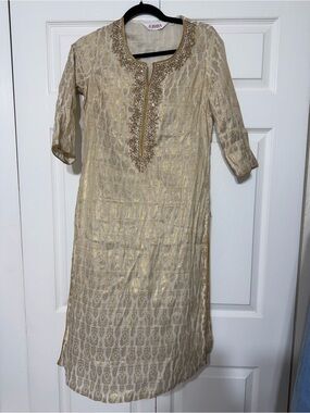 Biba beige and gold metallic woven straight Kurta size 32